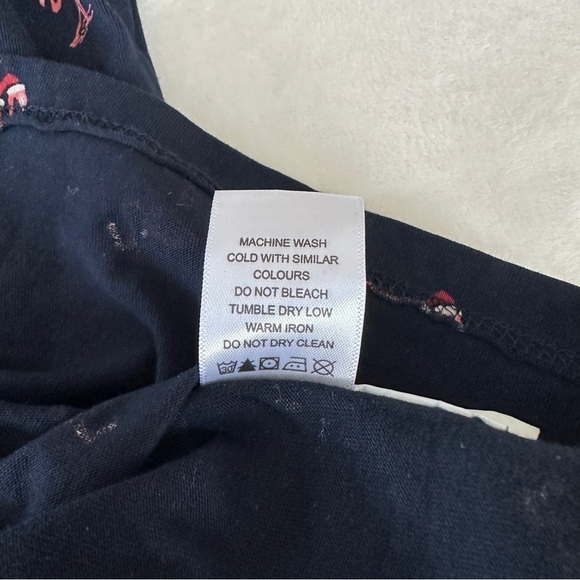 Cactus Boys Christmas Flamingo T-Shirt Navy Blue Size 11/12 Holiday Santa Hat - Picture 7 of 7